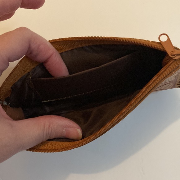 Handmade Leather coin, keys etc. zipper pouch, made in Philippines - Picture 6 of 7